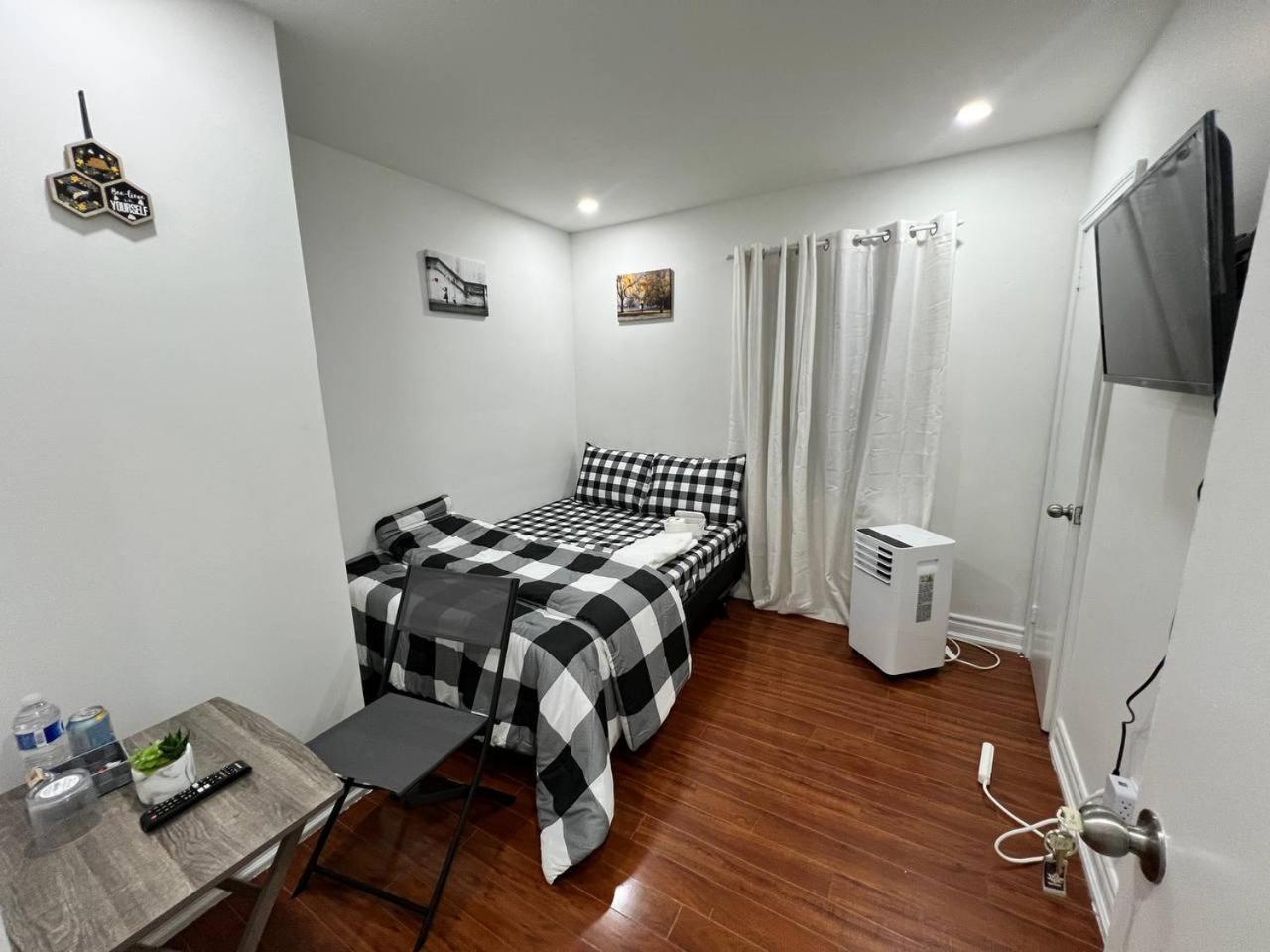 #1 Convvy-Nient Residence! โตรอนโต ภายนอก รูปภาพ
